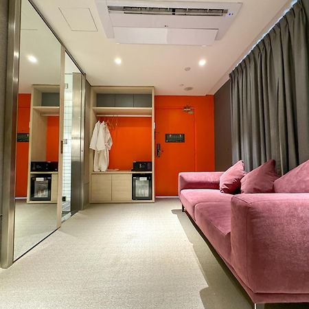 The Upper House, Batu Kawan Hotel Simpang Ampat  Kültér fotó